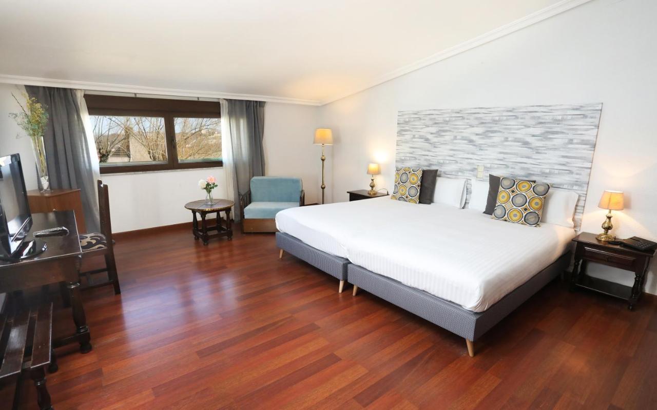 Hotel Conde Rodrigo II By Eme Hoteles Ciudad-Rodrigo Zewnętrze zdjęcie