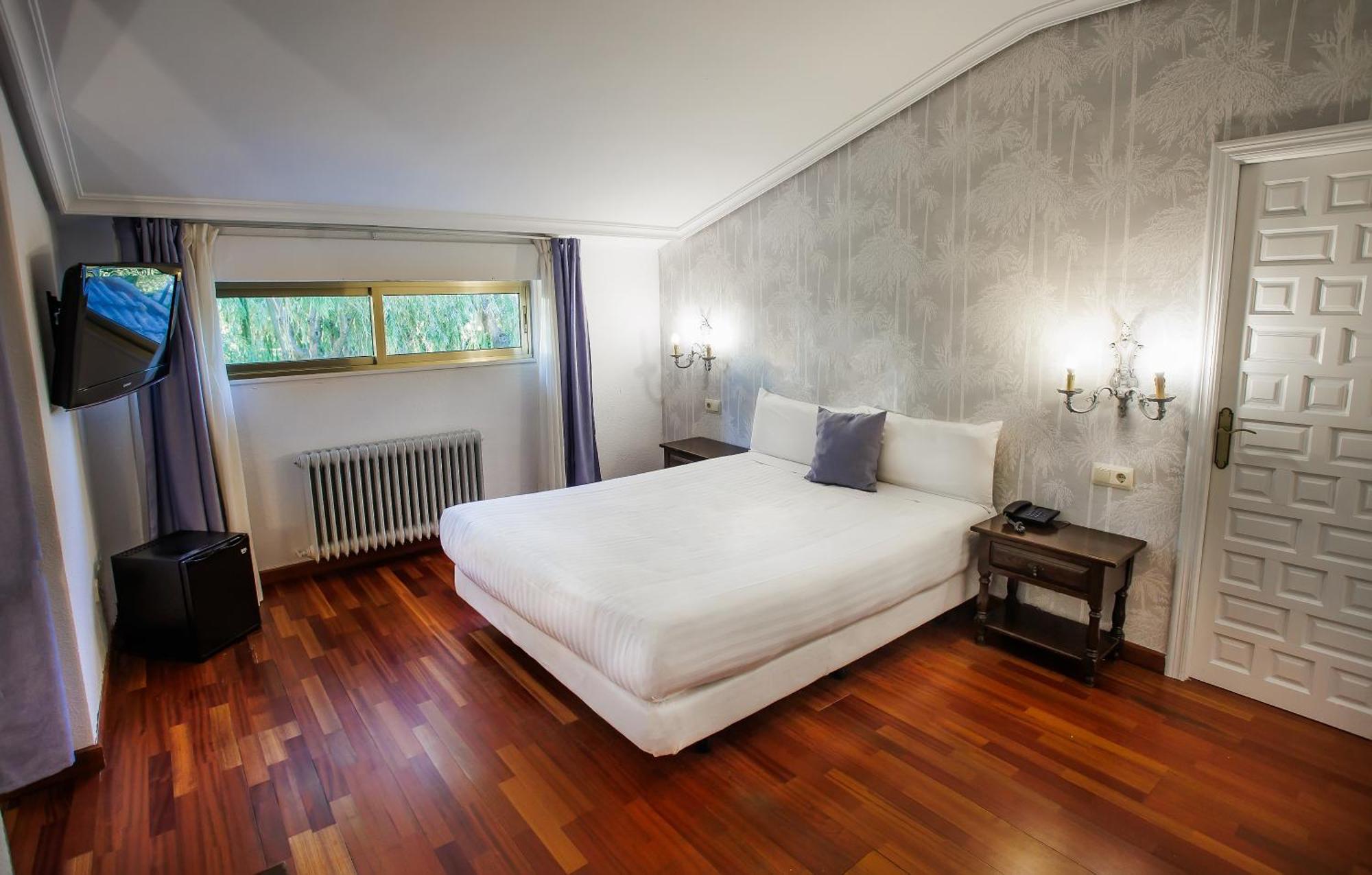 Hotel Conde Rodrigo II By Eme Hoteles Ciudad-Rodrigo Zewnętrze zdjęcie